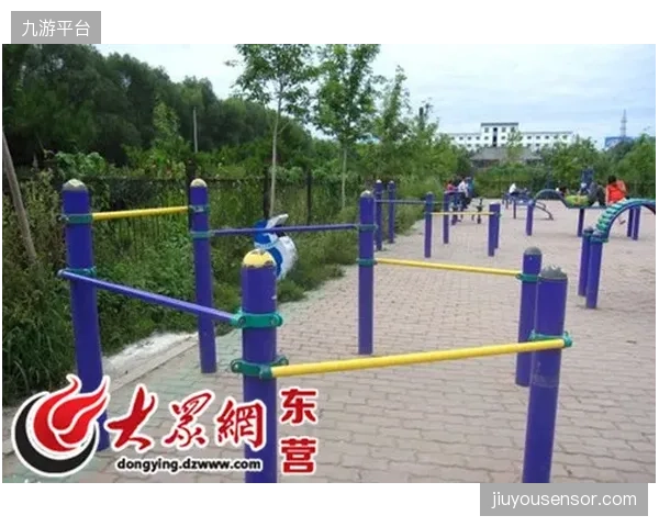 一刻钟健身圈”的分钟级系统建设，正对无智能设备的老年人造成新的“数字鸿沟